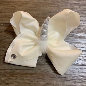 Jojo Siwa Bow